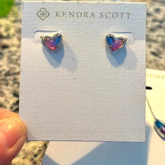 Kendra Scott earring and necklace set - Picture 2 of 5